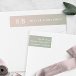 Soft Ombre Green & Light Pink Wedding Mit Monogram<br><div class="desc">Soft Ombre Green & Light Pink Hochzeit Mit Monogramm Rücksendeadresse Wrap um Labels. Dieses moderne Hochzeitsdesign oder jedes Event-Adresseedesign ist einfach und minimalistisch mit einer verblassenden Hintergrundfarbe und trendigen Schriftart. Die neue Farbpalette für Hochzeiten. Auch ein einfaches Monogramm rechts. Die Chic Minimal Wedding Kollektion wird Ihre Hochzeit unvergesslich und schön...</div>