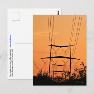 Soft orangefarbener Sonnenuntergang über Hochspann Postkarte