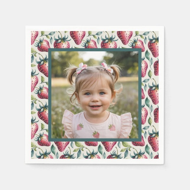 Soft Pastel Berry Sweet Strawberry Birthday Photo Serviette (Vorderseite)