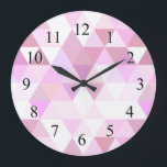 Soft Pink Geometric Triangle Pattern Große Wanduhr<br><div class="desc">Soft Pink Geometric Triangle Pattern Clock,  great for any teenagers bedroom or dorm!</div>