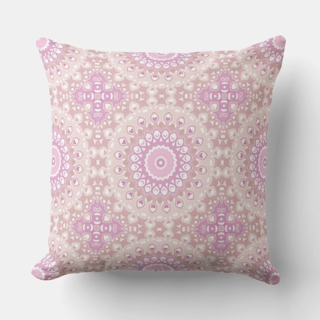 Soft Pink Mandala with Heart and Petal Motifs Kissen (Vorderseite)