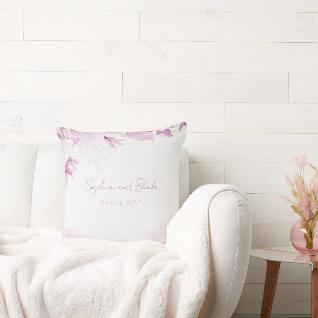 Soft Pink Moderne Boho Floral und Blätter Hochzeit Kissen (Liege)