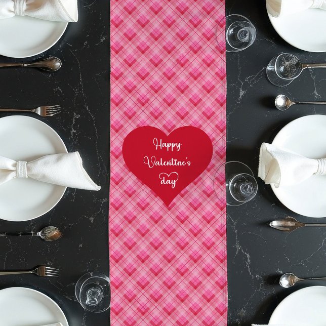 Soft Pink Red Hearts Love Gift Table Runner Großer Tischläufer (Soft Pink Red Hearts Love Gift Table Runner)