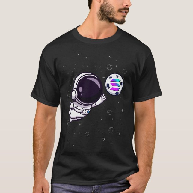 Solana Crypto Astronaut auf Moon Crypto Funny T-Shirt (Vorderseite)