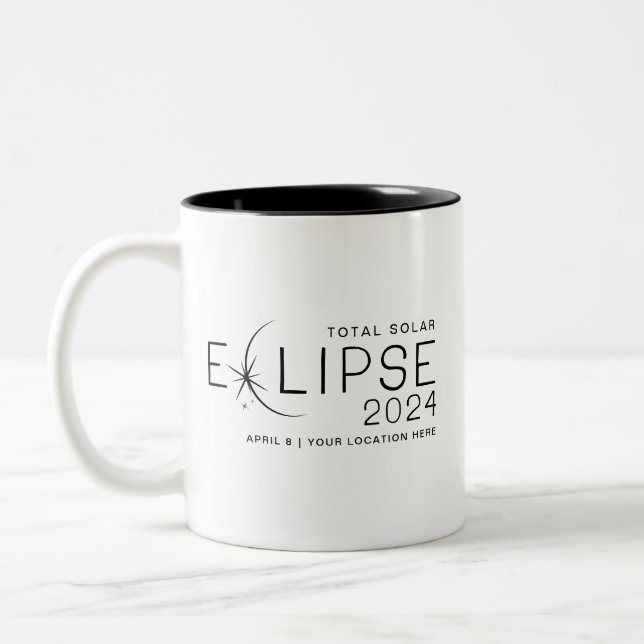 Solar Eclipse 2024 - Gedenken an den Standort Zweifarbige Tasse (Links)