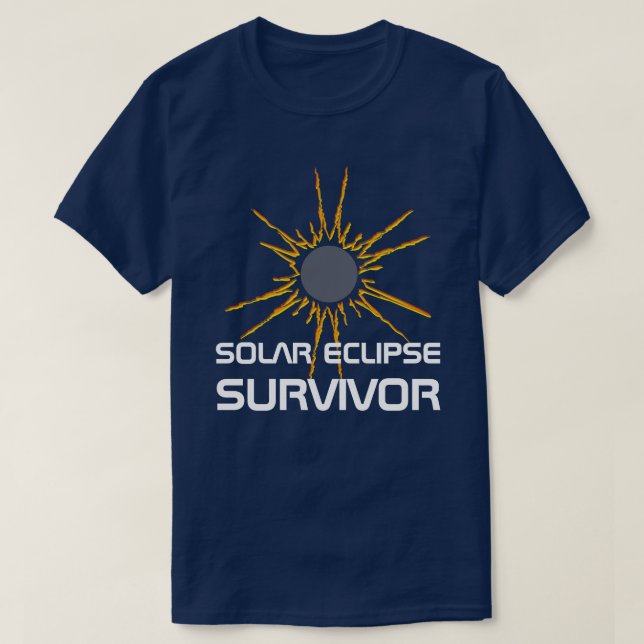 Solar Eclipse Survivor lustig anpassbar T-Shirt (Design vorne)