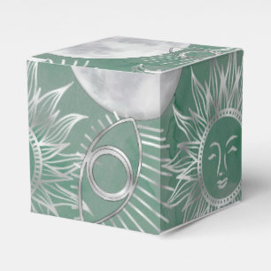 Solar Mystique Dusty Green Silver Moon Stars Sun Geschenkschachtel