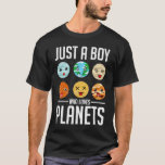 Solar System Niedlich Planets Boys Space Science A T-Shirt<br><div class="desc">Solar System Niedlich Planets Boys Space Science Astronomie .Grosses Shirt für sich selbst, Familie, Großvater, Großmutter, Großvater, Großvater, Mama, Vater, Schwester, Bruder, Onkel, Tante, Männer, Frauen oder irgendjemand</div>