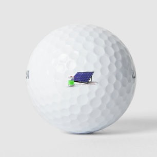 Solarpaneele und Batterie Golfball
