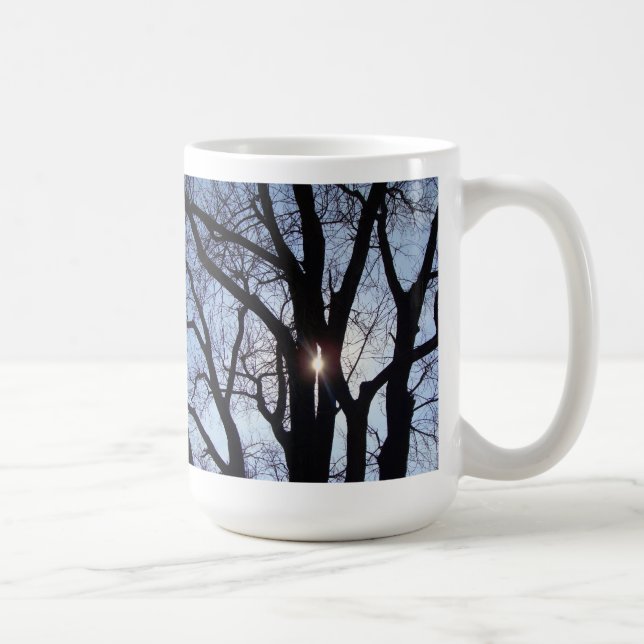 Soleil par la tasse d'arbres (Droite)