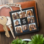 Solid Black Foto Collage Custom Monogram Schlüsselanhänger<br><div class="desc">Für dieses Design können Sie Instagram-Fotos verwenden. Verwenden Sie 8 quadratische Foto,  um ein einzigartiges und persönliches Geschenk zu kreieren. Oder man behalte den Hipster Welpe und macht einen trendigen Sake. Wenn Sie die Bilder anpassen müssen,  klicken Sie auf das Werkzeug anpassen,  um Änderungen vorzunehmen.</div>