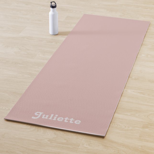 Solid Dusty Blush Retro Schriftart Yogamatte (Beispiel)
