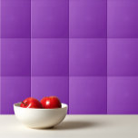 Solid schlicht violett hell lila fliese<br><div class="desc">Solides schlichtes violettes lila Design.</div>