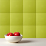 Solid wasabi grün fliese<br><div class="desc">Trendy einfaches Design in wasabi grün solide Farbe.</div>