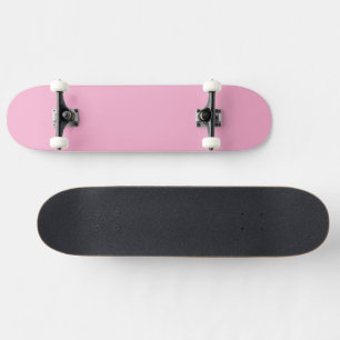 Solides hellrosa Skateboard für glatte Alltagsfahr