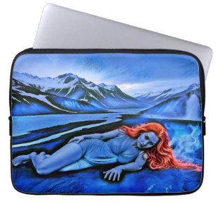 "Sólvátra" - Flamme unter Eis Laptopschutzhülle