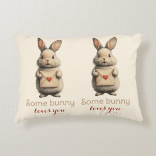 Some Bunny Loves You mit Liebesbrief Dekokissen