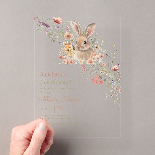 Somebunny auf dem Weg Ostern Wildblume Babydusche Acryleinladungen (Insitu (Handheld))