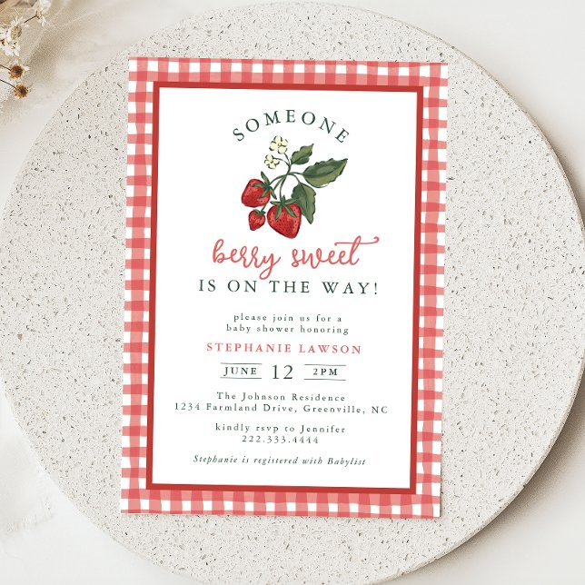 Someone Berry Sweet Gingham Baby Shower Invitation Einladung (Von Creator hochgeladen)