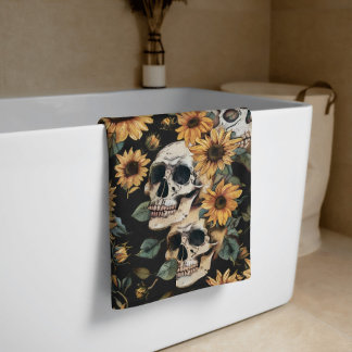 Sommer-Gothschädel und Sonnenblumen Spooky Strandtuch