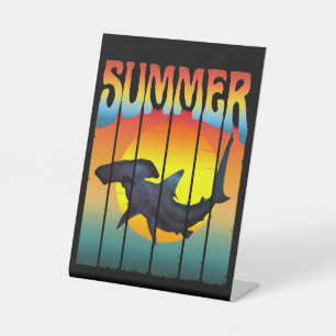 SOMMER-HAMMERHAI-SONNENUNTERGANG SOCKELSCHILD