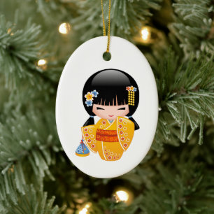 Sommer-Kokeshi-Puppe - Mädchen im gelben Kimono Keramik Ornament