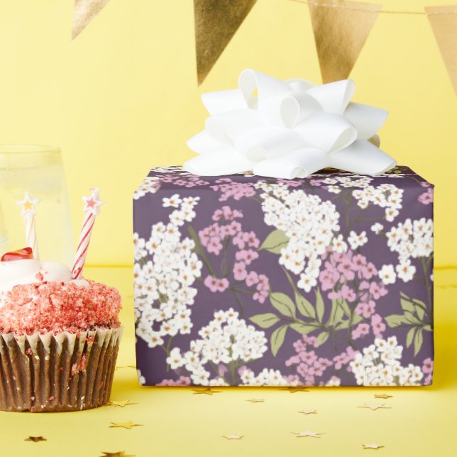 Sommerblüten auf Lila Geschenkpapier (Geburtstagsparty)