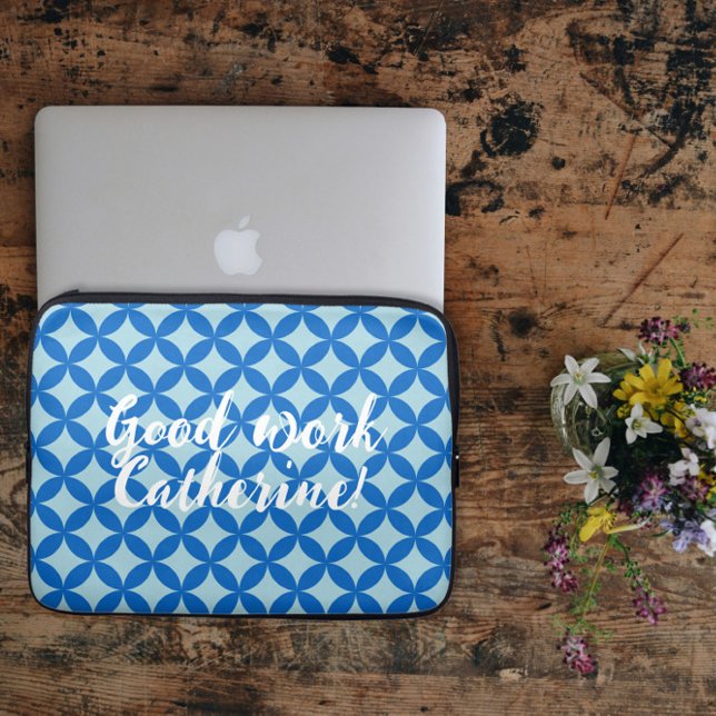 Sommerfliese mit Azurkeln auf Babyblau Laptopschutzhülle (Summer tile with azure circles on baby blue laptop sleeve
)