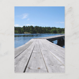 Sommeridyll auf einem einsamen schwedischen Fjord Postkarte