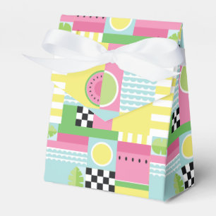 Sommerkleidung, buntes Mosaik Geschenkschachtel