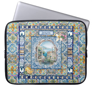 sommerliche italienische floralblaue Kacheln Zitru Laptopschutzhülle
