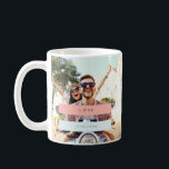 Sommerliche Liebe Kaffeetasse<br><div class="desc">Rosa und hellpastellblaue Streifen.</div>