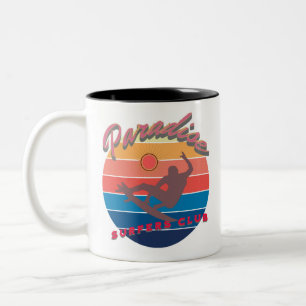 Sommerliches Surfvergnügen im Club-Beach-Wetter Zweifarbige Tasse