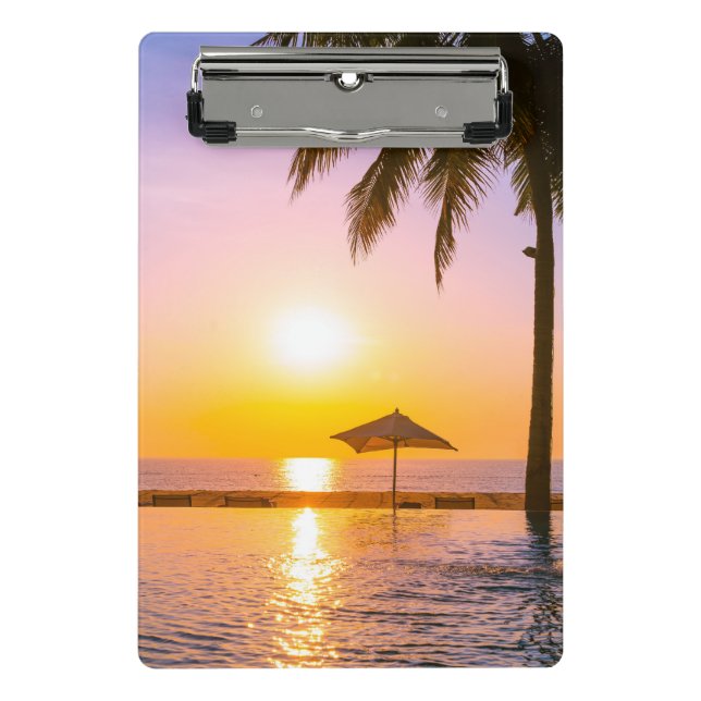 Sommerstrand mit Meer Mini Klemmbrett (Vorderseite)