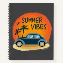 Sommervilla mit Retroauto am Strand