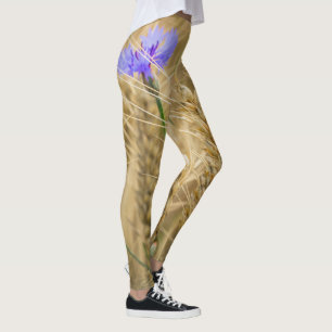 Sommerweizenfeld mit blauen Kornblumen Leggings