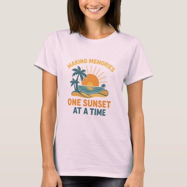Sommerzeitgestaltung - Sunset Family Vacation Vibe T-Shirt (Vorderseite)