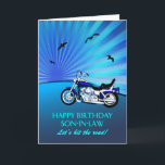 Son in Law Birthday Motorrad Sunset Card Karte<br><div class="desc">Herzlichen Glückwunsch zur Geburtstagskarte mit einem Motorrad. Eine perfekte Karte für einen Biker. Ein blaues Motorrad mit einem stilvollen Sonnenuntergang und fliegenden Vögeln. Jeder Radfreund wird Liebe haben,  eine solche Karte zu bekommen.</div>