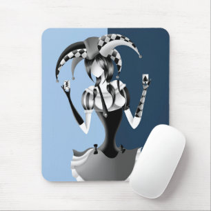Sonderbarer Narr hält zwei Spielkarten Mousepad