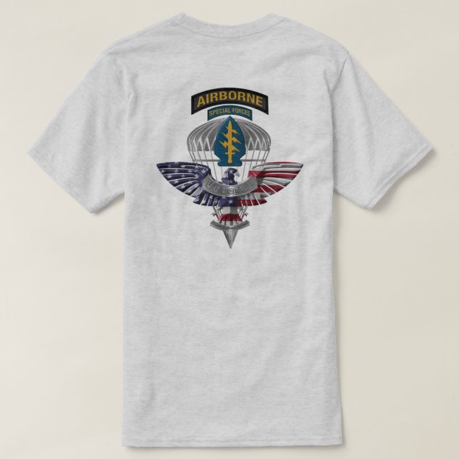 Sondereinsätze - Im Flugzeug grüner Beret T-Shirt (Design Rückseite)