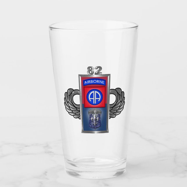 Sonderentwurf des Geschäftsbereichs 82. Im Flugzeu Glas (Vorderseite)