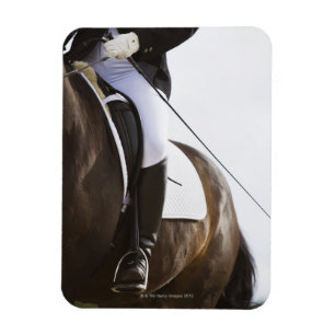 Sonderkommando des weiblichen Dressagereiters auf Magnet