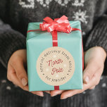 Sonderlieferung von Weihnachten an den Nordpol Runder Aufkleber<br><div class="desc">Diese Aufkleber eignen sich hervorragend für die Verwendung als Etiketten auf Weihnachtskarten und -geschenken, und das festliche Design kann leicht mit einem Empfängernamen personalisiert werden. Bitte beachten Sie: Diese Aufkleber sind nur für Personen auf der schönen Liste des Weihnachtsmanns geeignet und sollten niemandem auf der unanständigen Liste des Weihnachtsmanns übergeben...</div>