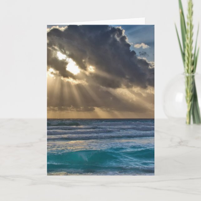 Sonne bricht durch Wolken über Meer Karte (Vorderseite)