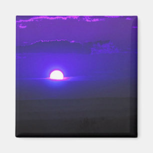 Sonne in den Wolken (violett) Magnet