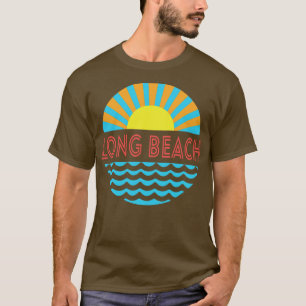 Sonne und Wellen am langen Strand T-Shirt