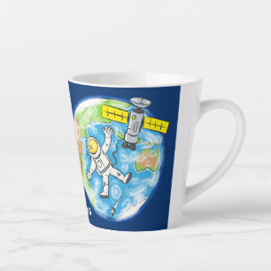 Sonnenastronaut im Weltraum und Cartoon der Erde Milchtasse