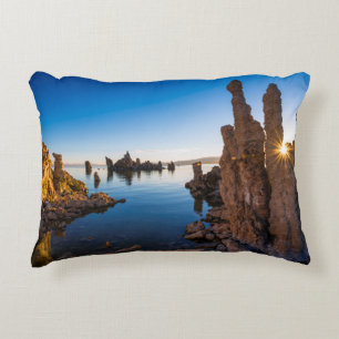 Sonnenaufgang am Mono Lake, Kalifornien Zierkissen