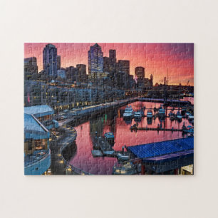 Sonnenaufgang am Pier 66, der unten auf