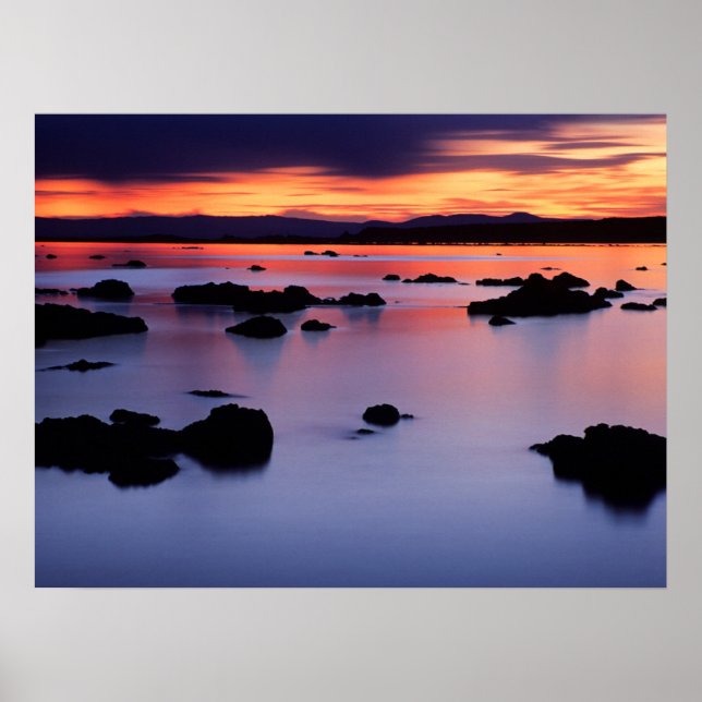 Sonnenaufgang am Schwarzen Punkt des Monosees Poster (Vorne)